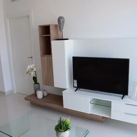 Sea View Luxury Margo Apartments 39 *